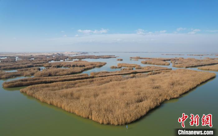 Aerial view of Sand Lake in NW China’s Ningxia