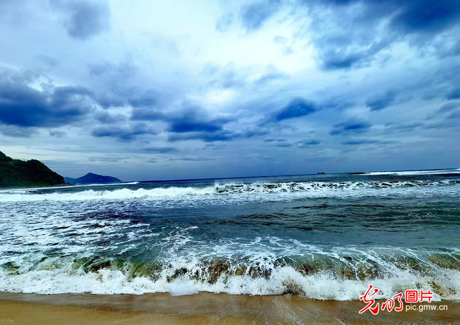 Magnificent seascape seen in S China's Hainan Province