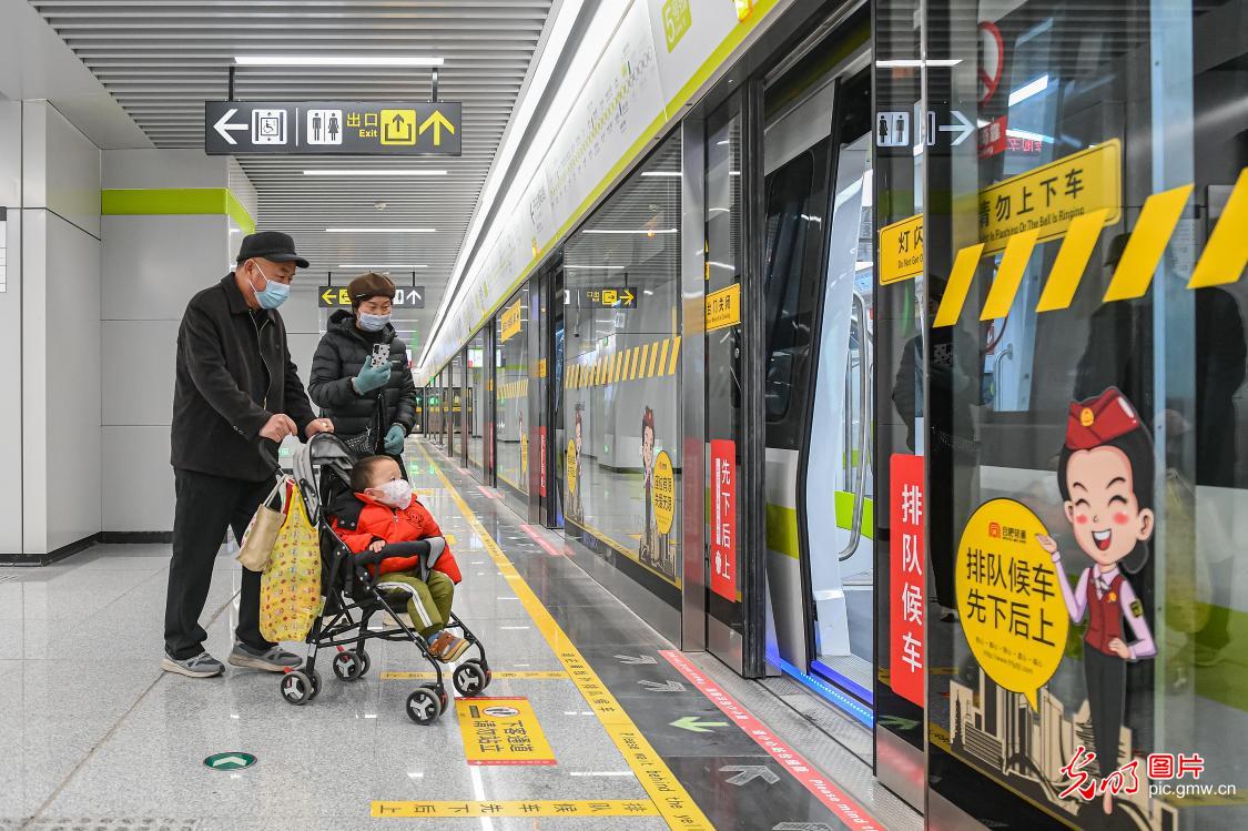 Hefei City of E China’s Anhui: full line of rail transit Line 5 open to traffic
