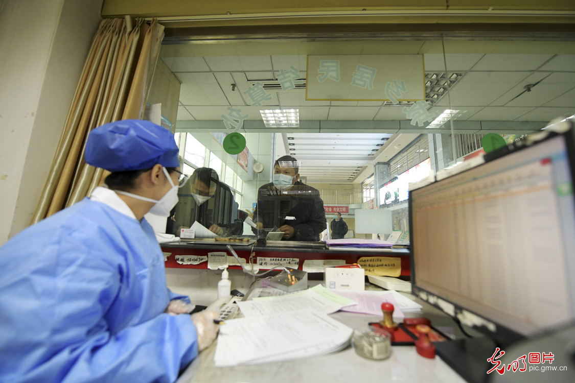 Measures taken to improve medical insurance system in N China's Hebei