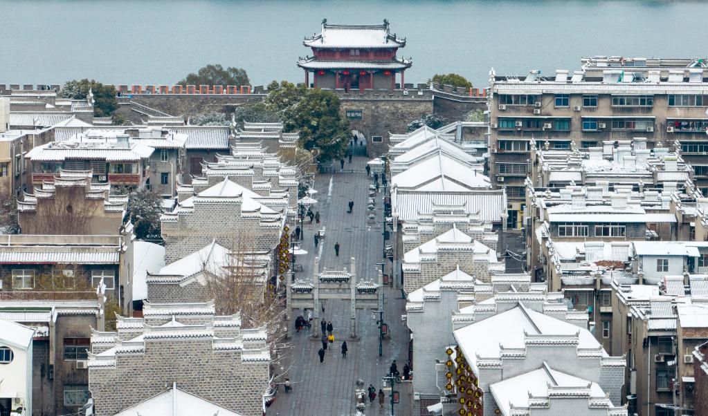 In pics: snow scenery across China