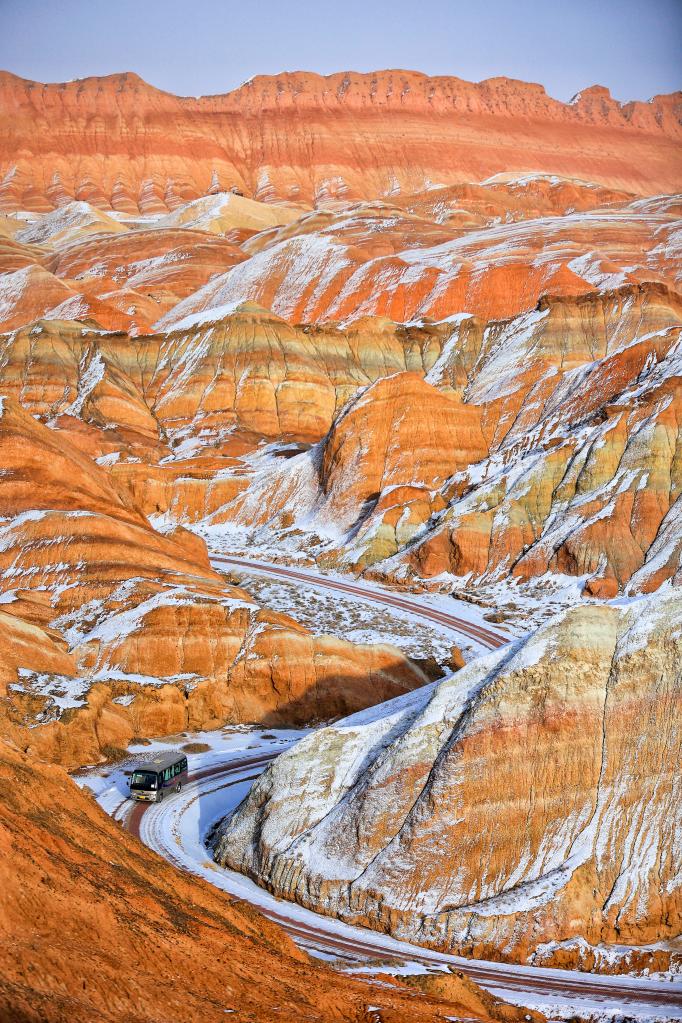 In pics: snow scenery across China
