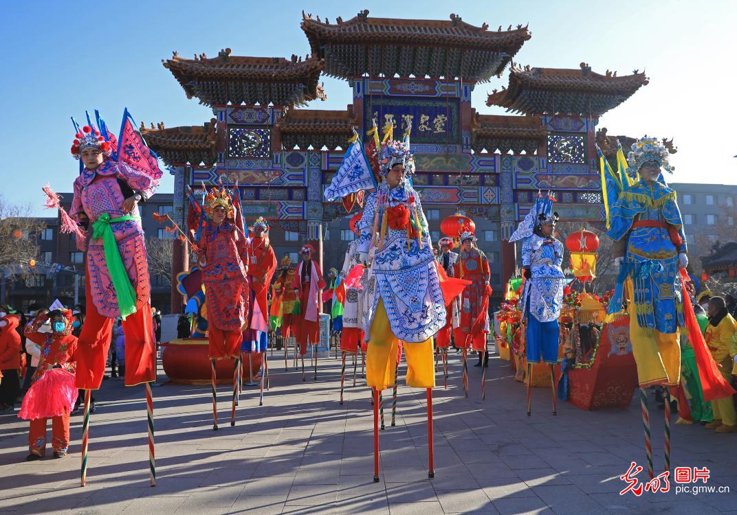 Temple fair in N China's Inner Mongolia Autonomous Region during Spring Festival