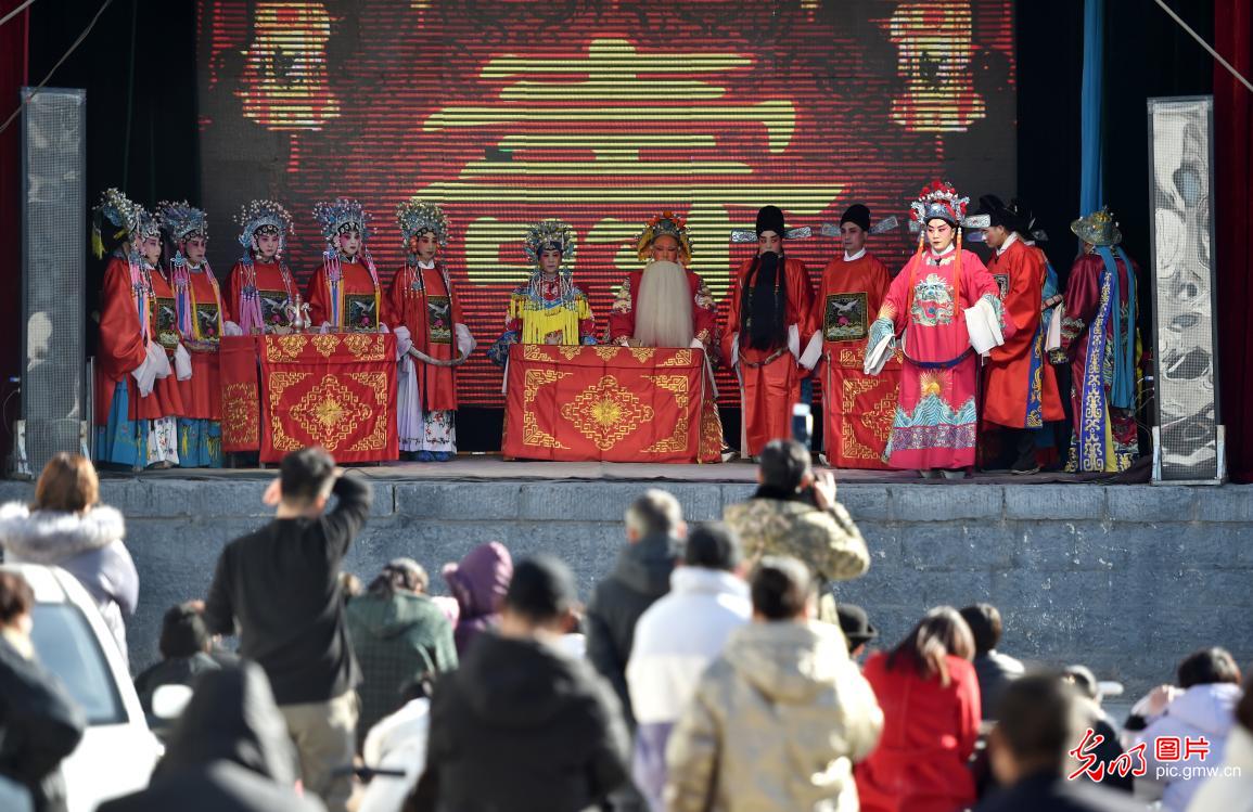 Public-interest cultural performance staged in N China's Hebei
