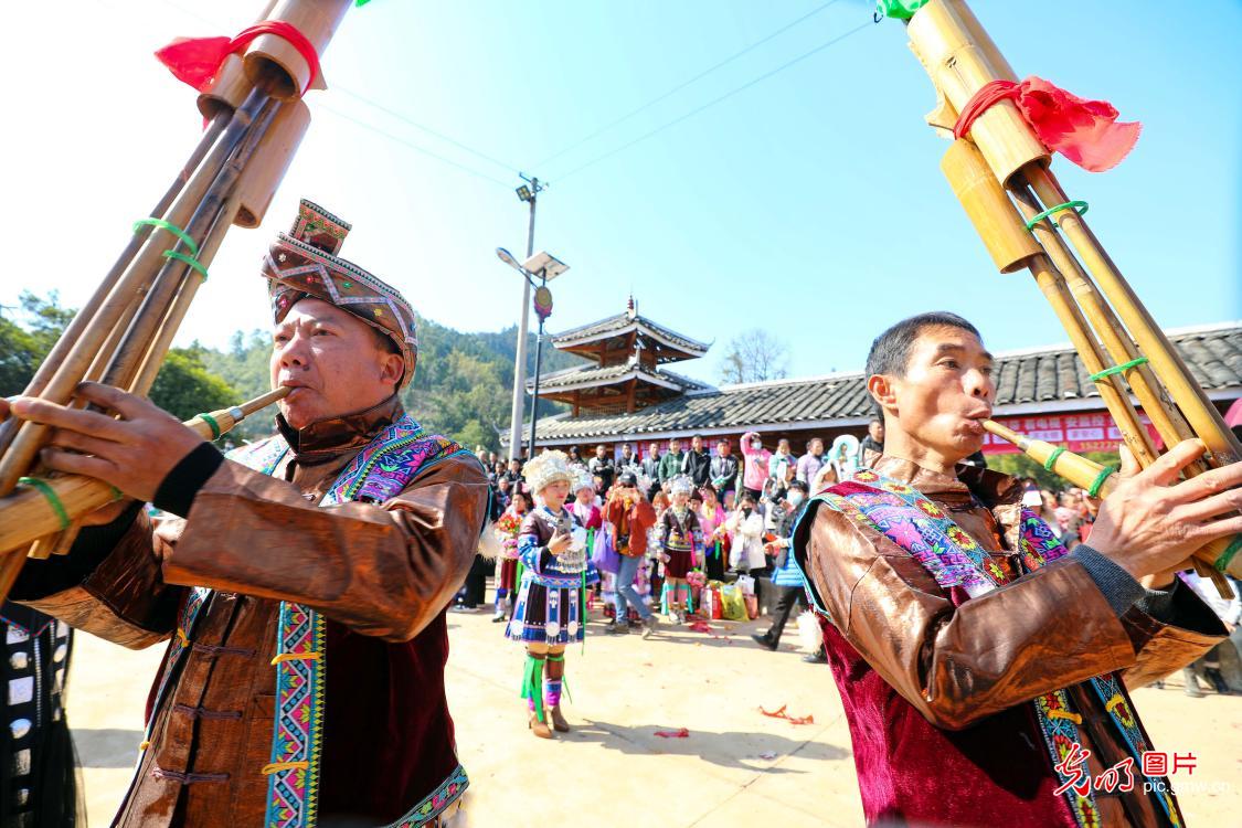 Miao people celebreate Mugwort Festival in S China's Guangxi