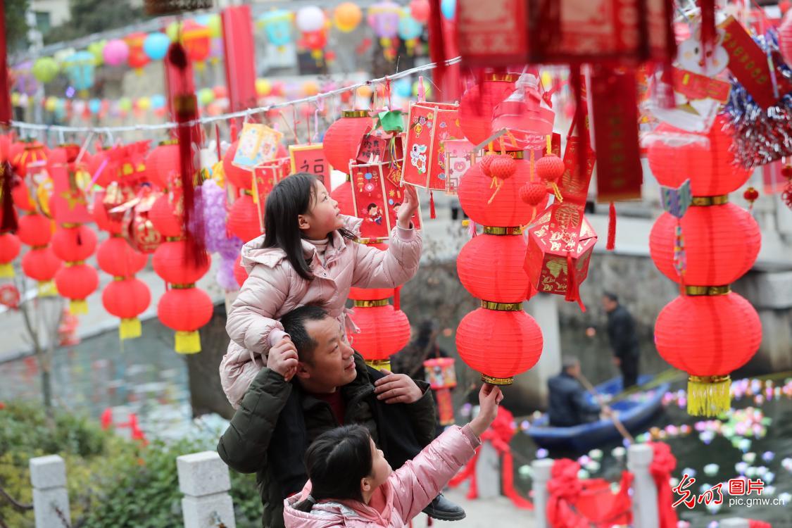 Lantern Festival celebration in Huzhou, E China's Zhejiang