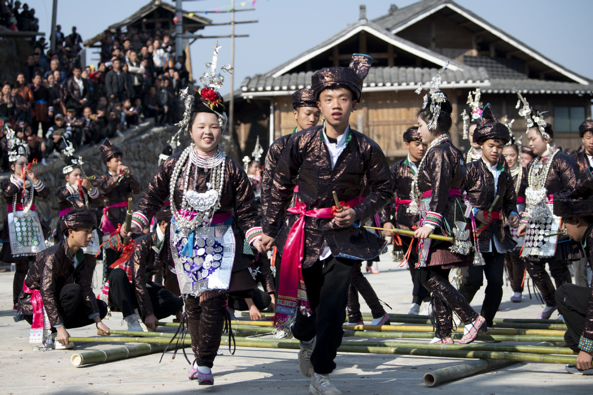 Colorful activities celebrate upcoming Lantern Festival throughout China