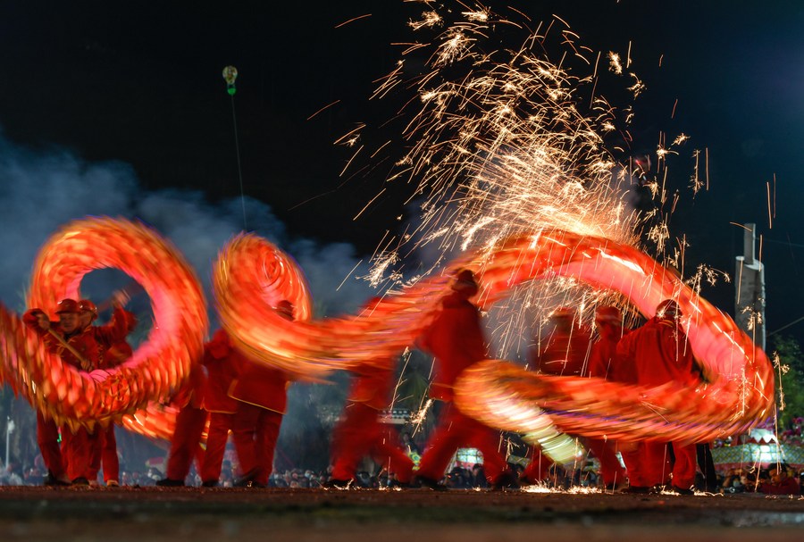 InPics: Dragon dance competition sparking the atmosphere of Lantern Festival in SW China's Guizhou Province