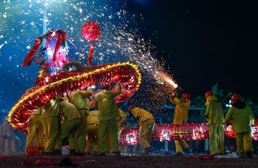 InPics: Dragon dance competition sparking the atmosphere of Lantern Festival in SW China's Guizhou Province