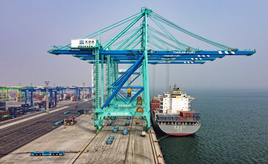 Chinese shipmaker to produce 16 large container vessels for France