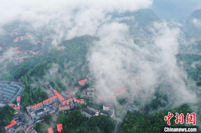 Scenery of Jinggang Mountain after rainfall in E China’s Jiangxi Province