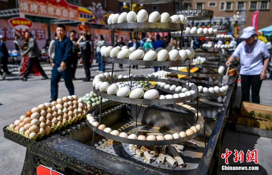 First Chnese style barbecue festival held in NW China’s Xinjiang