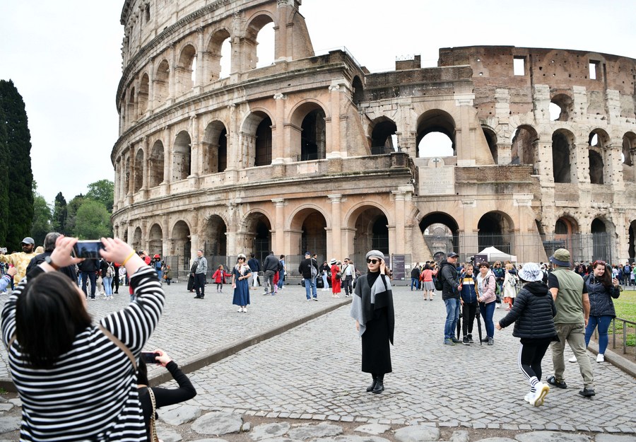Resurging outbound Chinese tourists a boon to global tourism