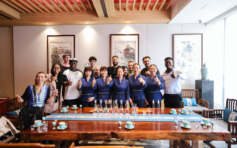 Foreign Photographers Explore China’s Thousand-Year-Old Baijiu Heritage through Wuliangye