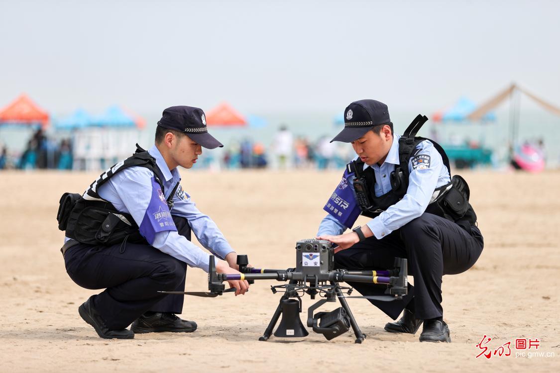 Drone patrol to protect tourists safety in E China's Zhejiang