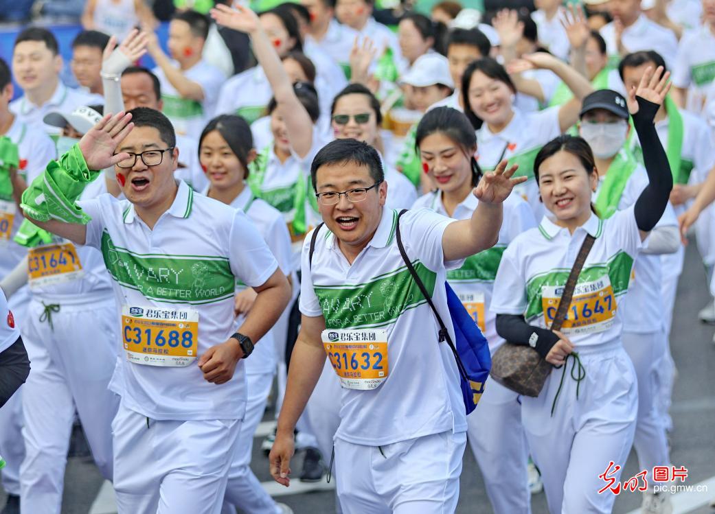 2023 Qinhuangdao Marathon held in N China's Hebei