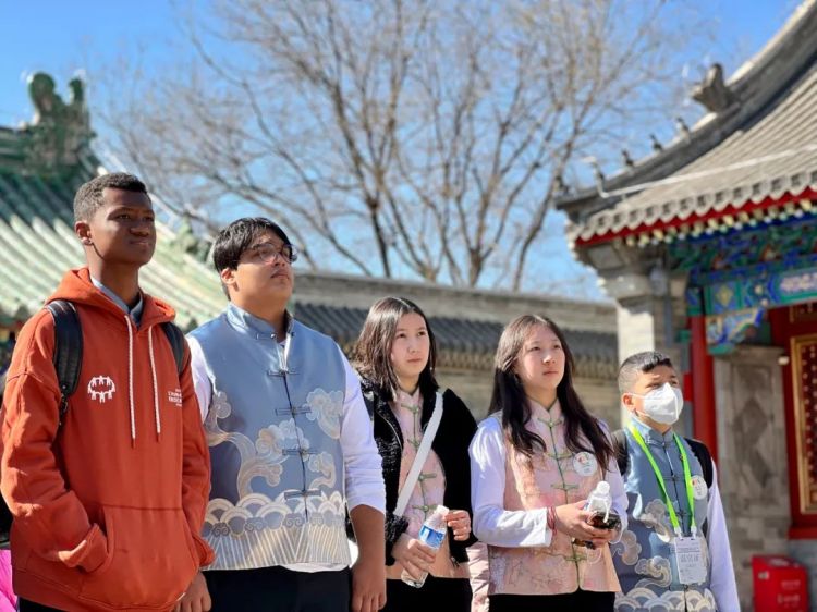 Junior Cultural Ambassadors visit Prince Kung’s Palace Museum