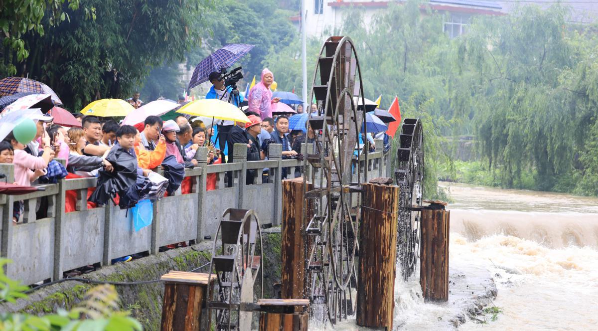 Folk festival unfolds in rural Hunan