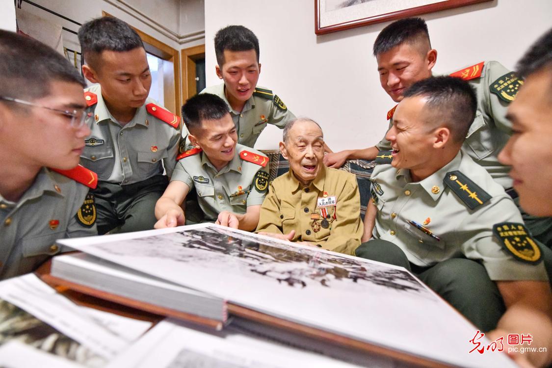 Hefei, Anhui: Saluting Veterans on the Occasion of China's Army Day