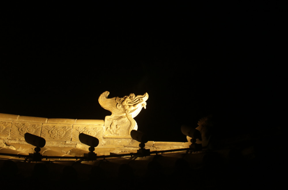 Enchanting Nights: Datong's Ancient City Wall in Splendid Darkness
