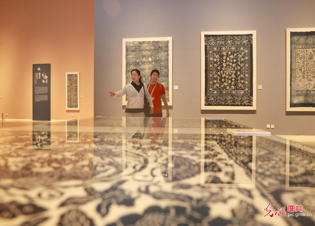 Exhibition of Wu Yuanxin's Collection and Design of Blue Prints held in Beijing