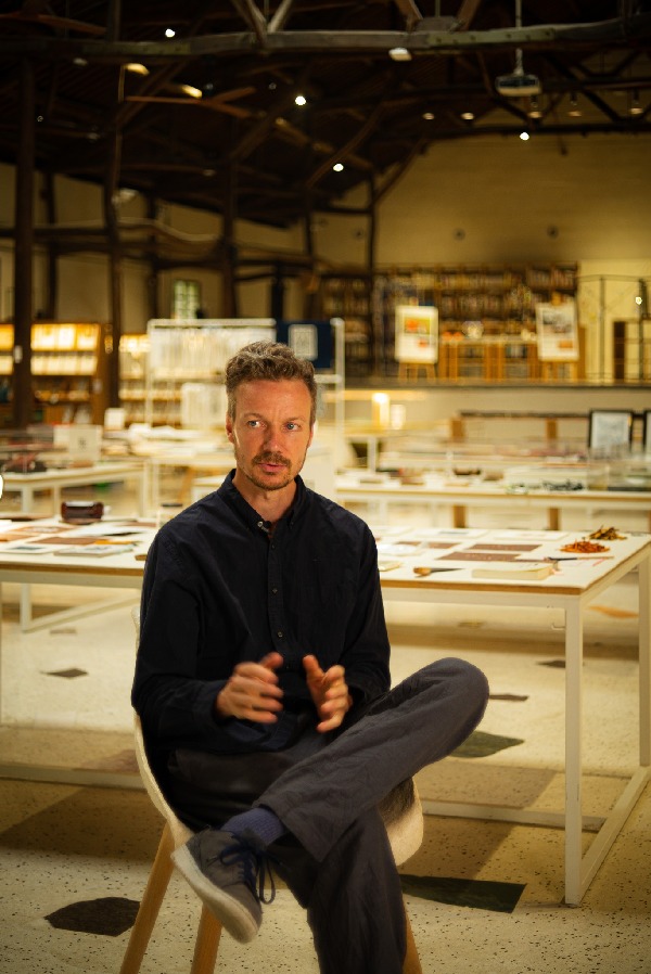 Art library breaths new life into traditional craftsmanship