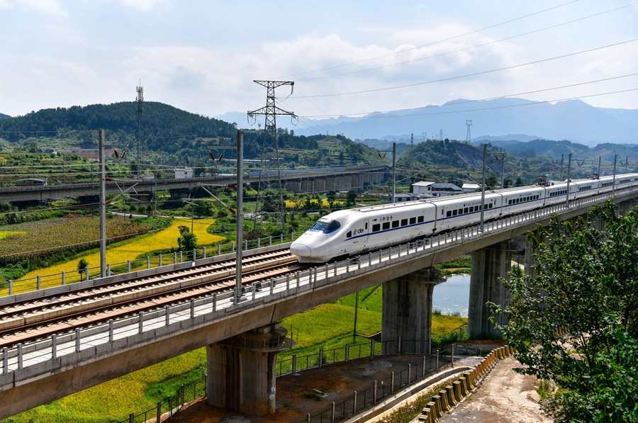 High-speed rail network extends to south China's Karst regions