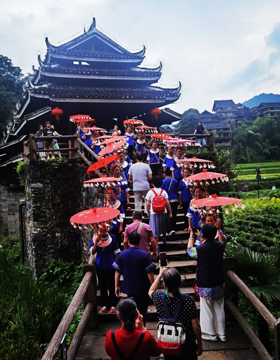 Dong ethnic culture boosts rural tourism in S China’s Guangxi
