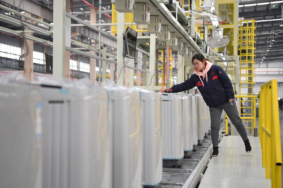 10 years on, Xi'an Int'l Port becomes logistic hub on China-Europe freight train line
