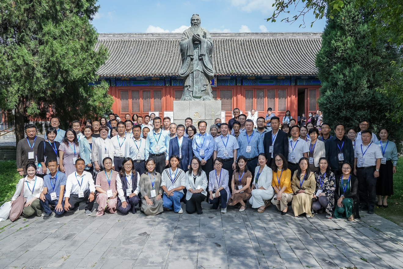 “第七届全国中小学传统文化教育论坛”在京举行