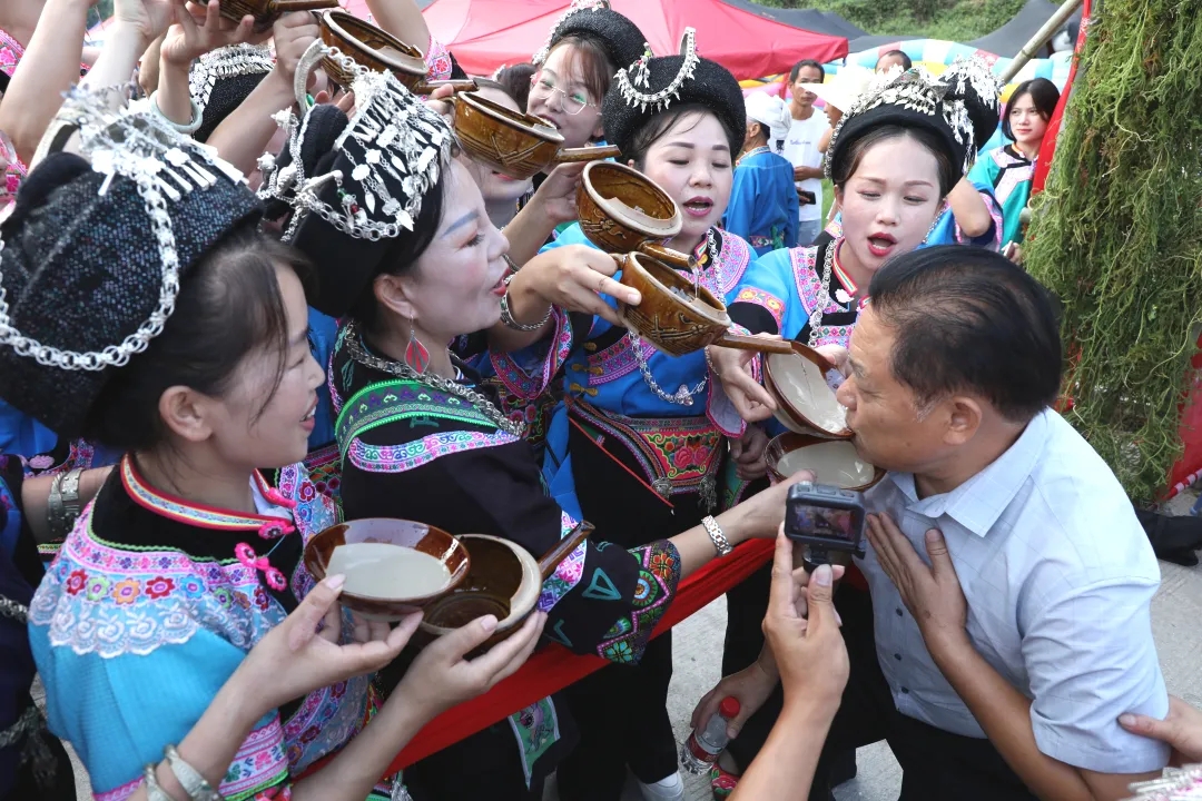 Sui ethnic group celebrate Duan Festival in Guizhou