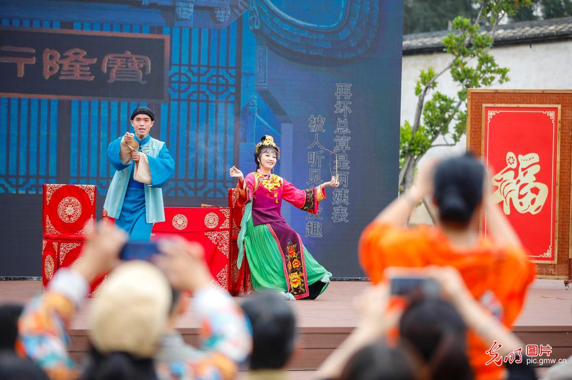 Intangible cultural heritage enjoyed at Double Ninth Festival