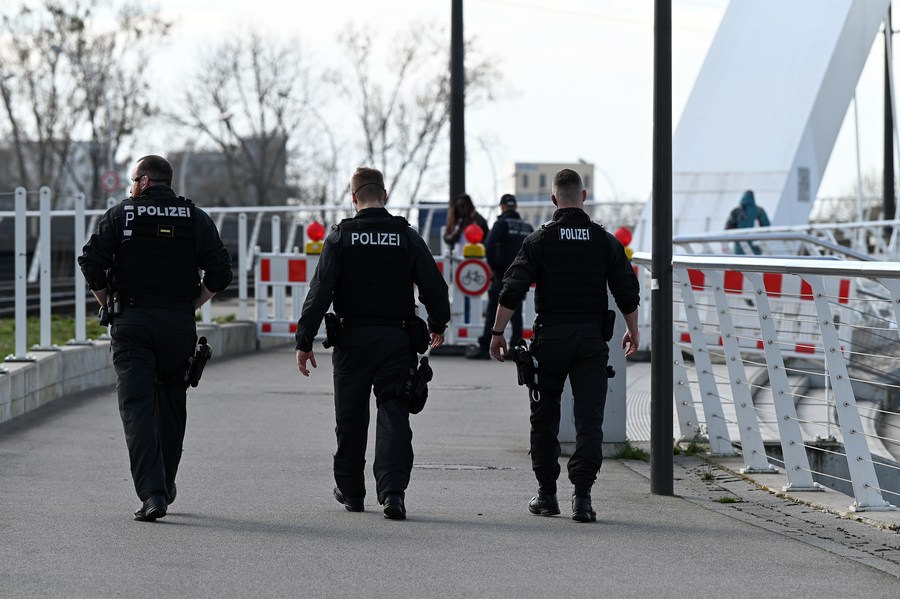 Germany to step up deportation of rejected asylum seekers