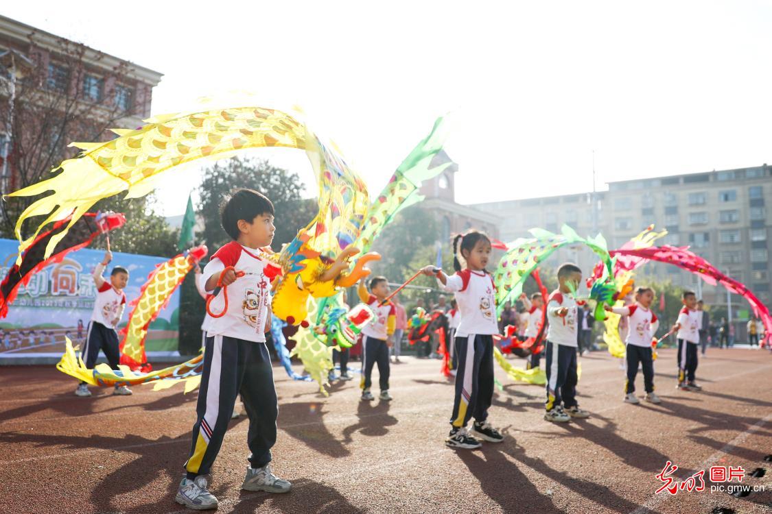 Fun sports meeting held in kindergarten in E China's Jiangxi