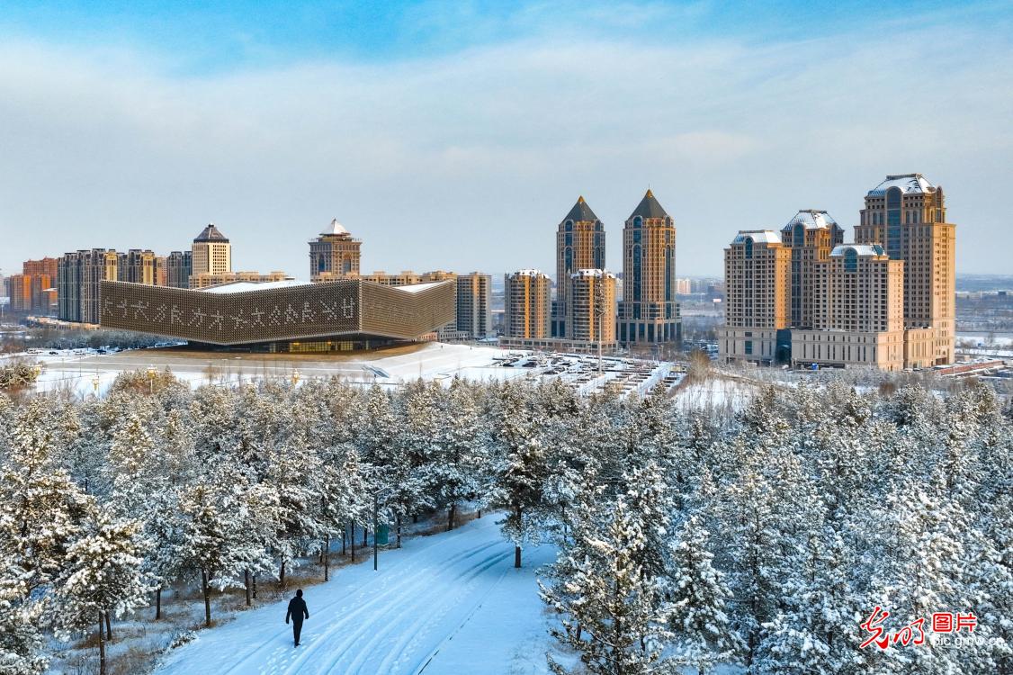 In pics: Scenery after snow across China