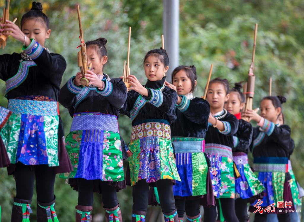 Interest groups with cultural characteristics enrich campus life in SW China's Guizhou