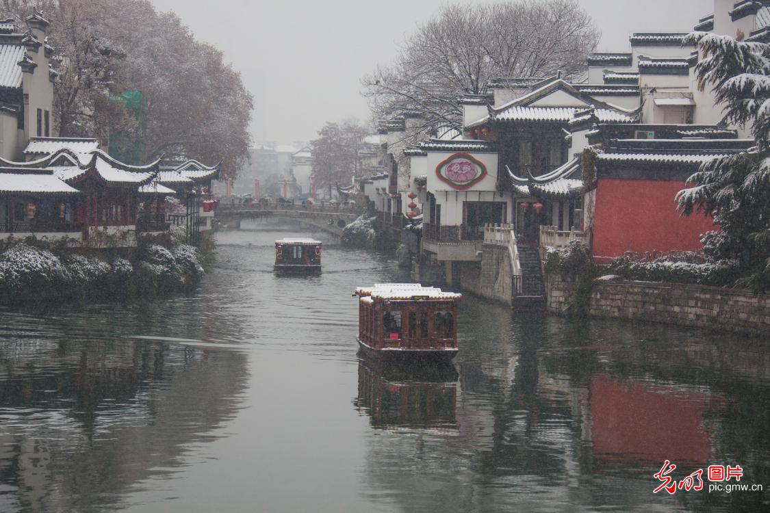 Snow scenery of Qinhuai River in E China's Jiangsu