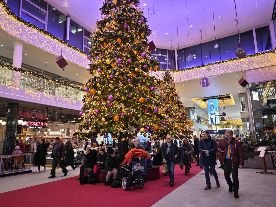 Europe celebrates Christmas amid lingering security concerns