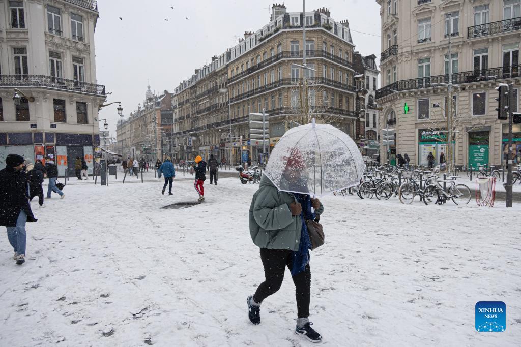 In pics: snowfall in Lille, northern France