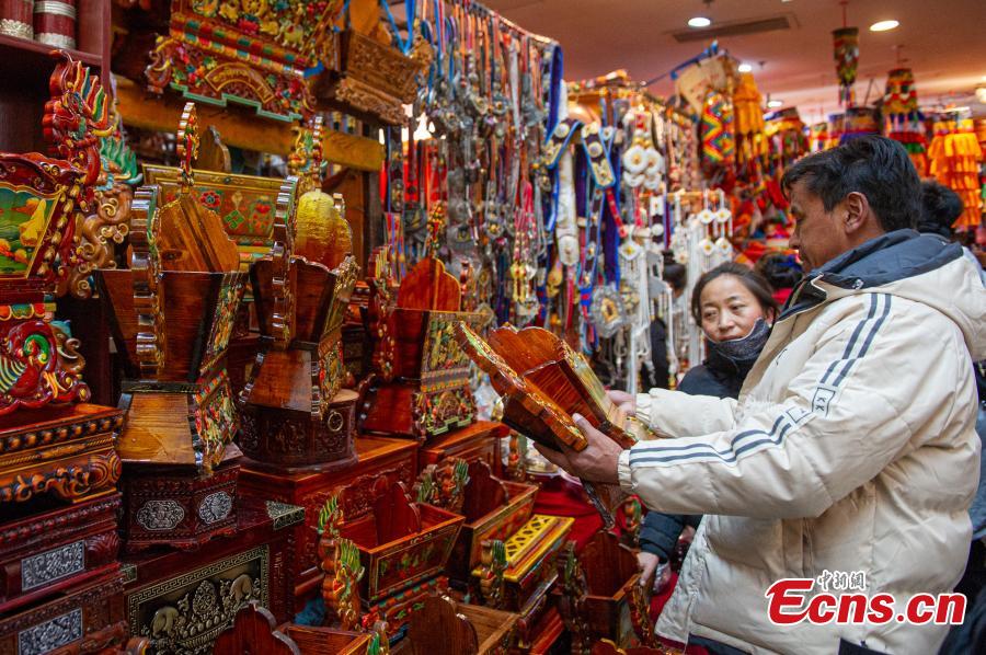 People gear up for Tibetan new year