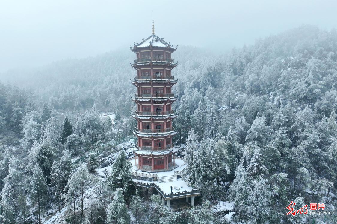 Snow scenery in SW China's Chongqing