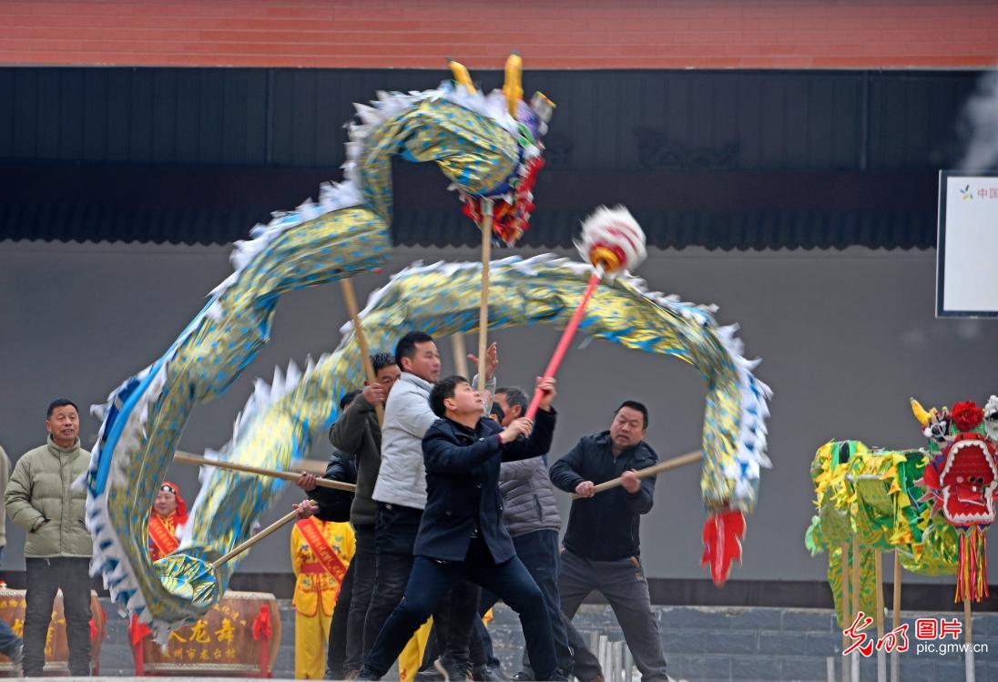 Activities carried on for experiencing intangible cultural heritage in E China