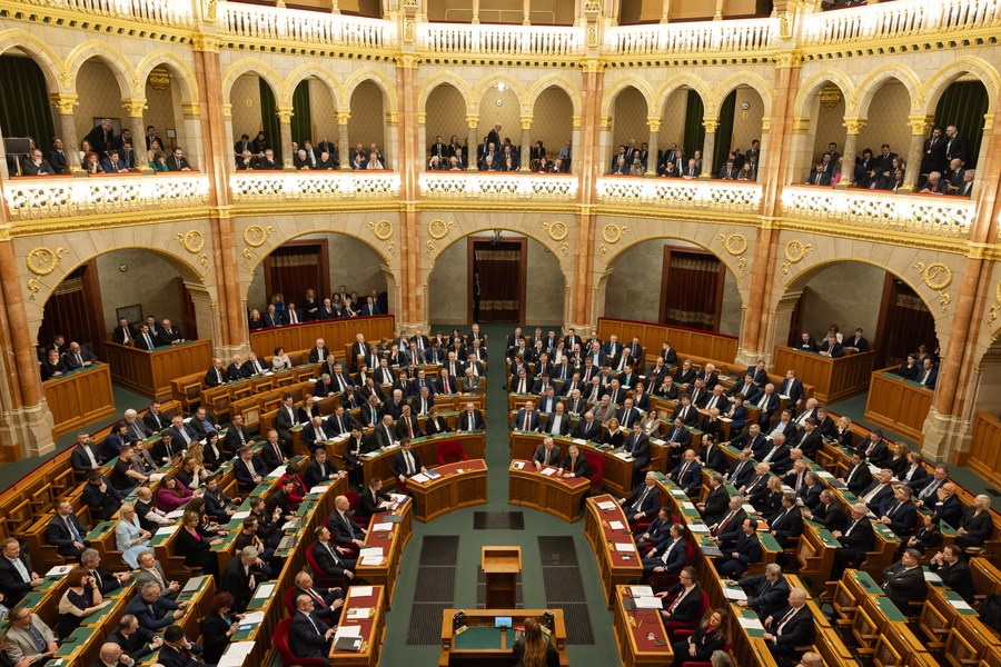 Hungarian parliament approves Sweden's NATO bid