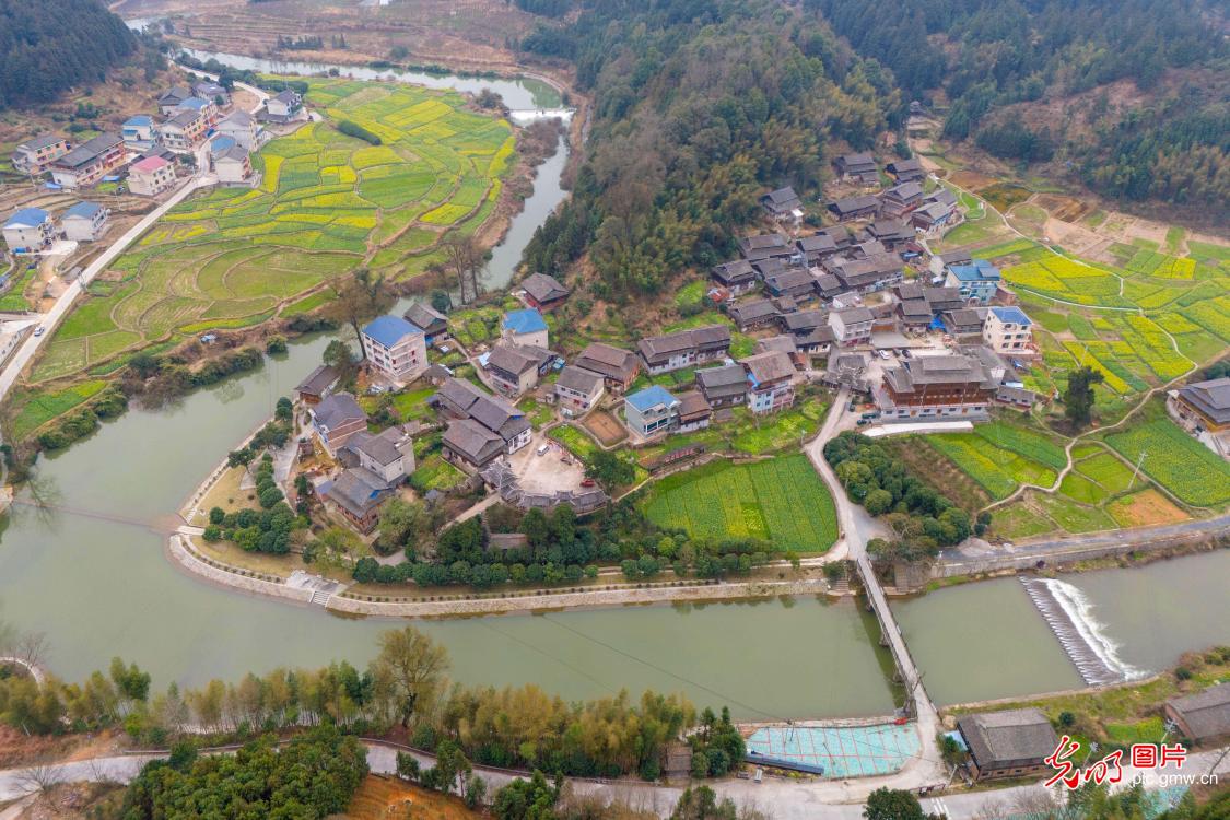 Tongdao Dong Autonomous County in C China’s Hunan: eco-countryside showing new look