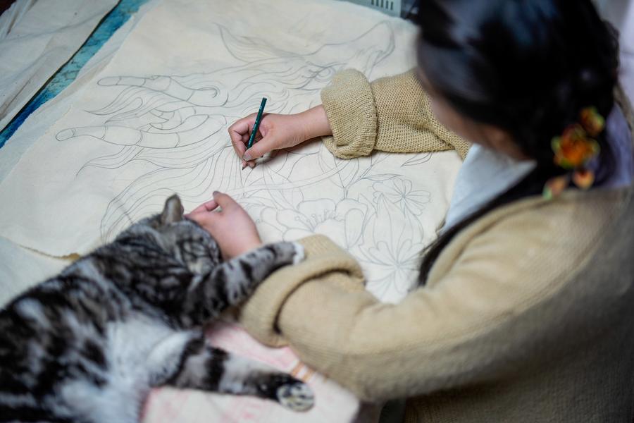 Culture&Life | Batik craftswoman in N China's Hebei
