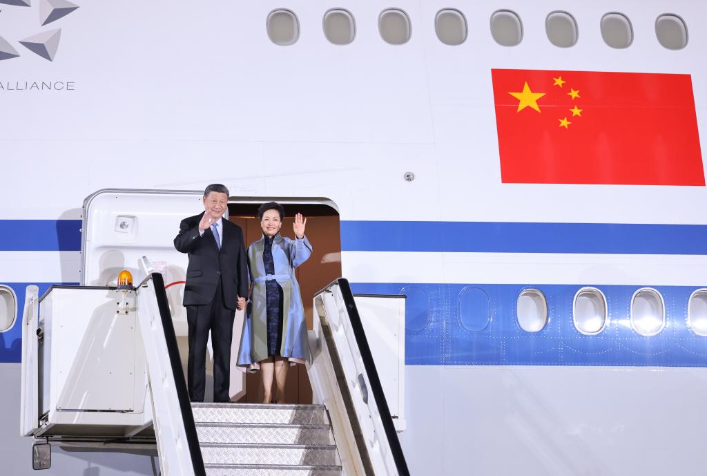 Xi arrives in Belgrade for state visit to Serbia