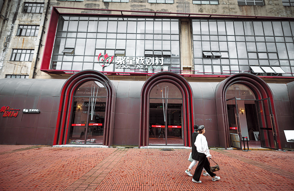 Shopping mall theaters bring vibrancy