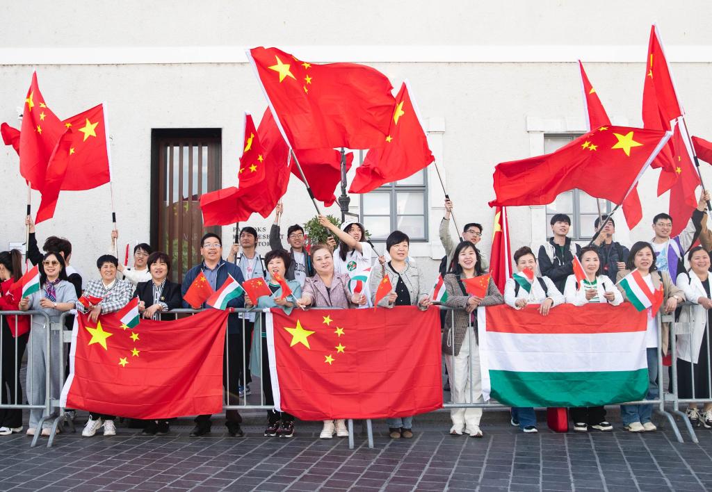 Xi leaves Budapest after his state visit to Hungary