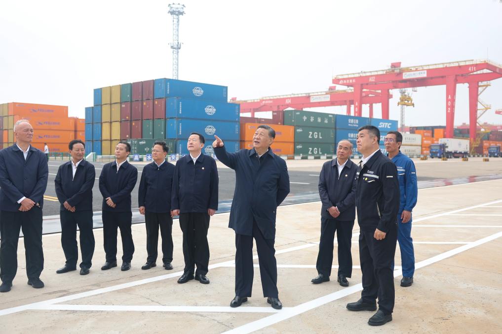 Xi inspects Rizhao in east China's Shandong Province