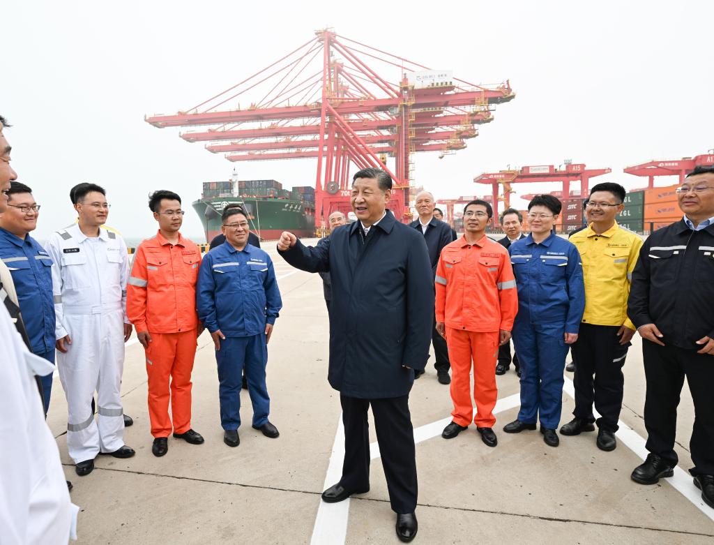 Xi inspects Rizhao in east China's Shandong Province